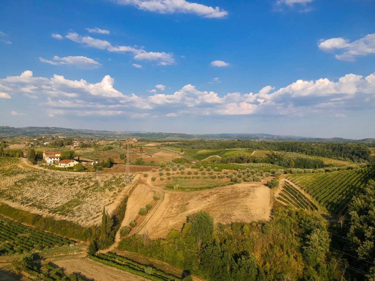 Agricamping Poggio Ai Pini Wine Camping Certaldo Exterior photo