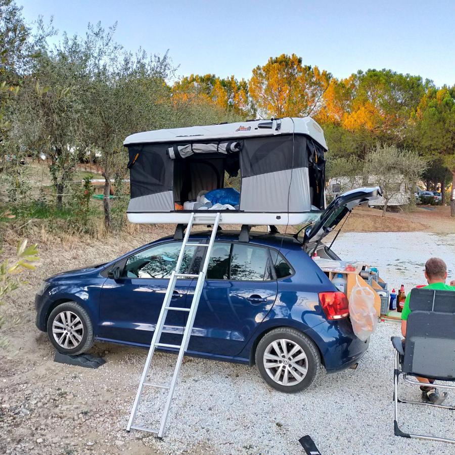 Agricamping Poggio Ai Pini Wine Camping Certaldo Exterior photo